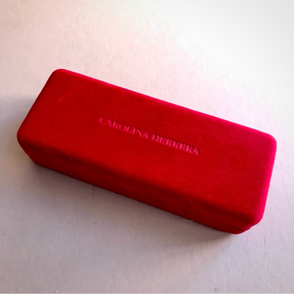 Carolina Herrera Eye Sun Glasses Case Red Velvet Designer Like NEW